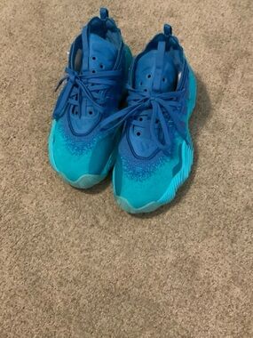 Kids Turquoise & Blue Lightweight Sneakers